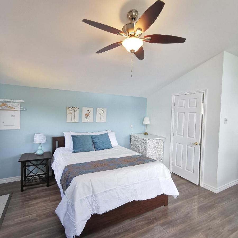Knotty Pine Ocean Front Suite - Adults Only Ingonish Ngoại thất bức ảnh