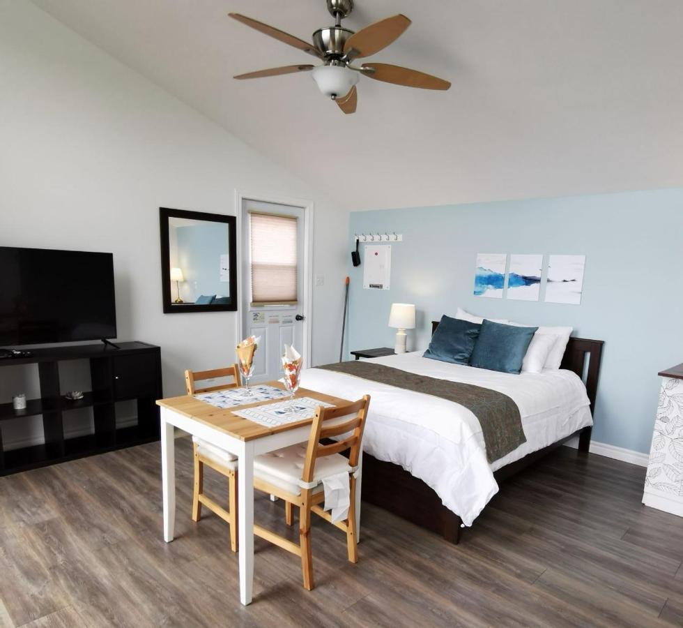 Knotty Pine Ocean Front Suite - Adults Only Ingonish Ngoại thất bức ảnh
