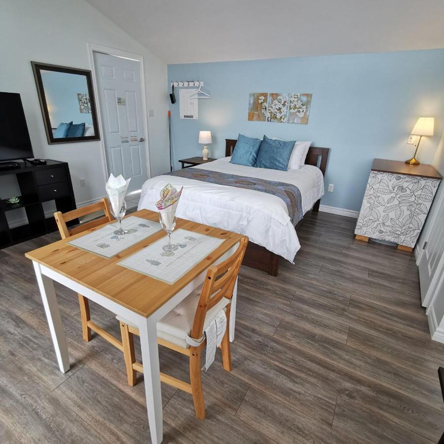 Knotty Pine Ocean Front Suite - Adults Only Ingonish Ngoại thất bức ảnh