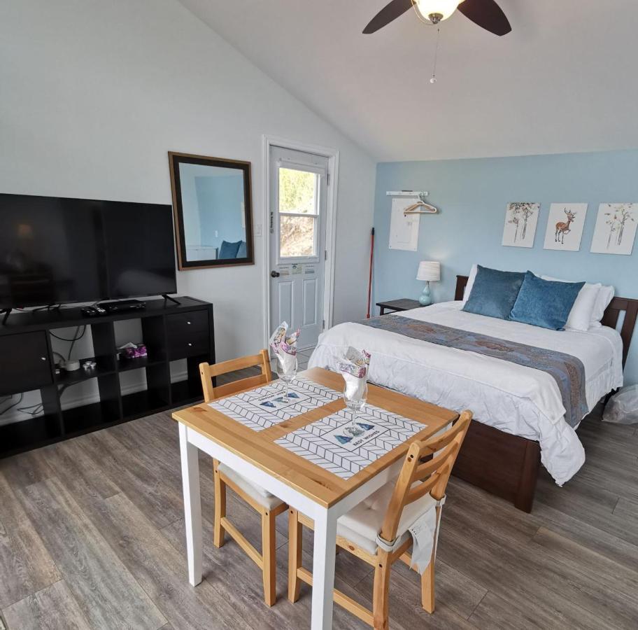 Knotty Pine Ocean Front Suite - Adults Only Ingonish Ngoại thất bức ảnh
